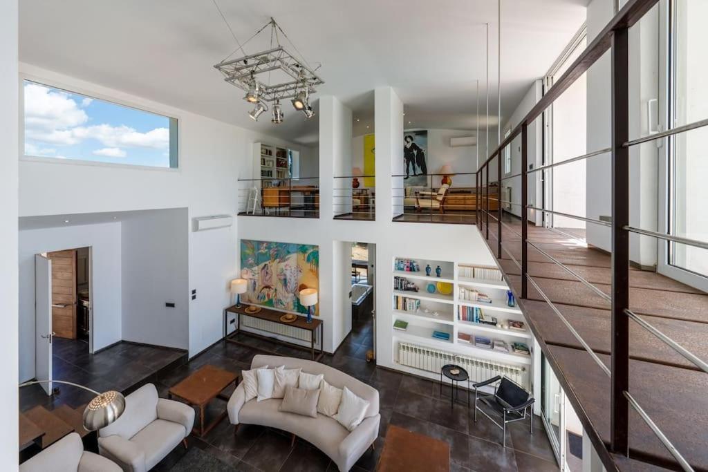 Vila Casa De La Luz Cala Llombards Exteriér fotografie