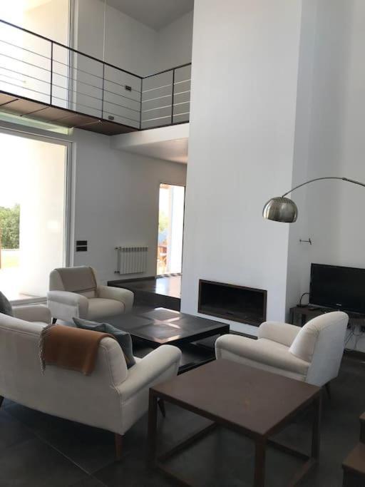 Vila Casa De La Luz Cala Llombards Exteriér fotografie